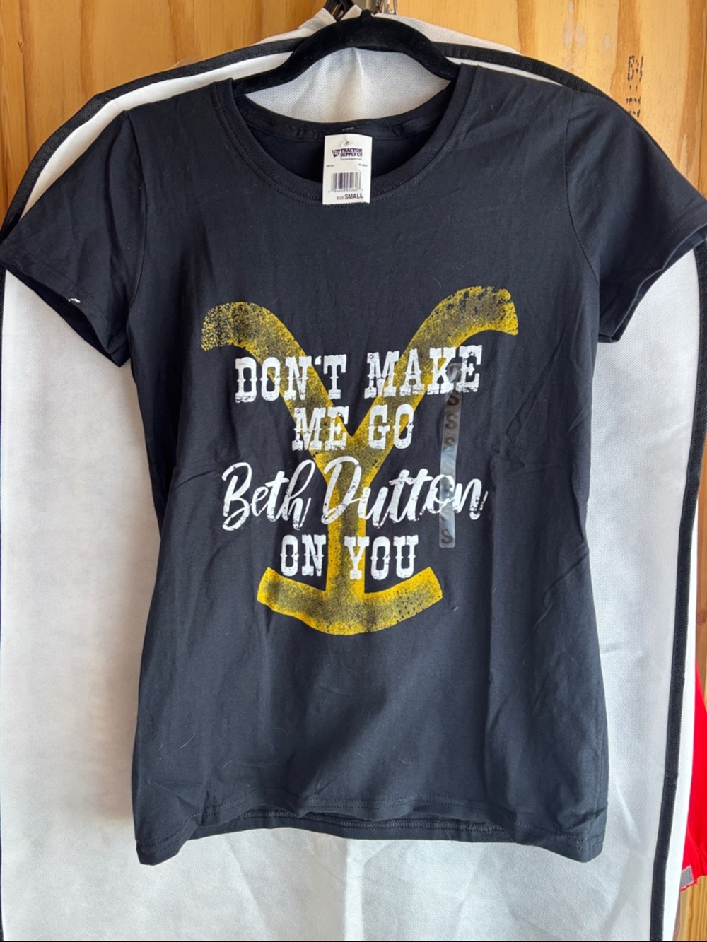 Beth Dutton Graphic Black Short-Sleeve Tee - Picture 2 of 6